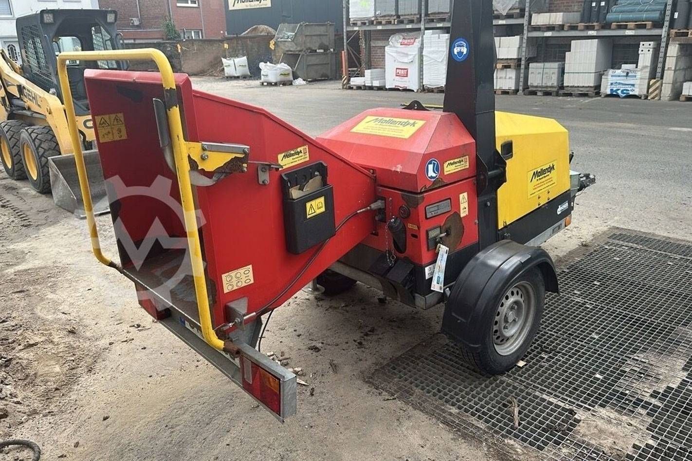 DÜCKER HM 160 - mobiler Holzhacker